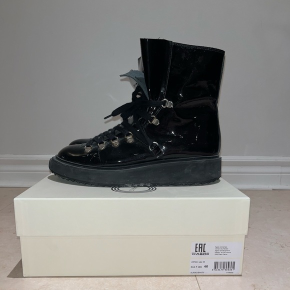 KENZO Alaska Boots - Picture 2 of 7
